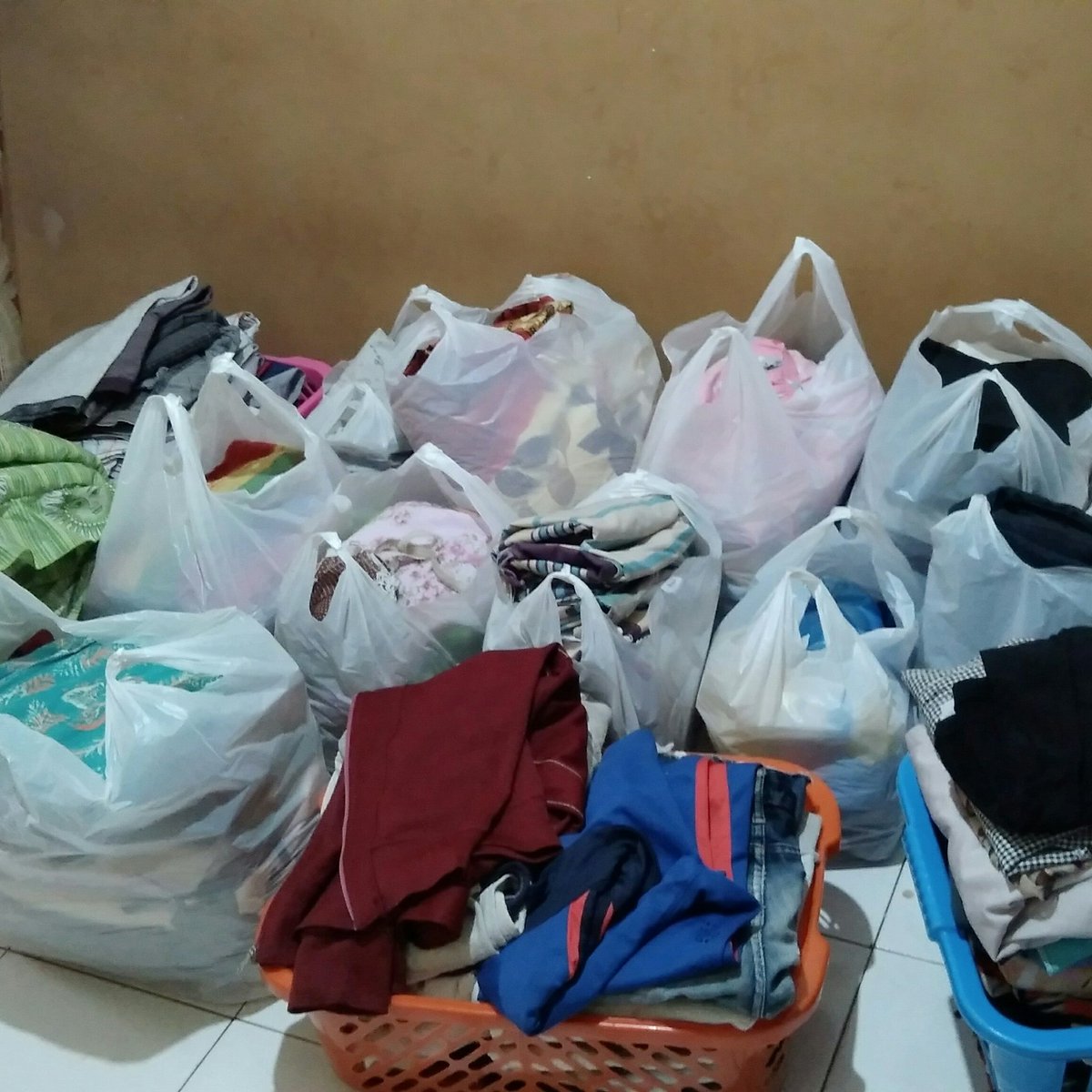 3B.laundry gratis antar ambil.tirto utomo