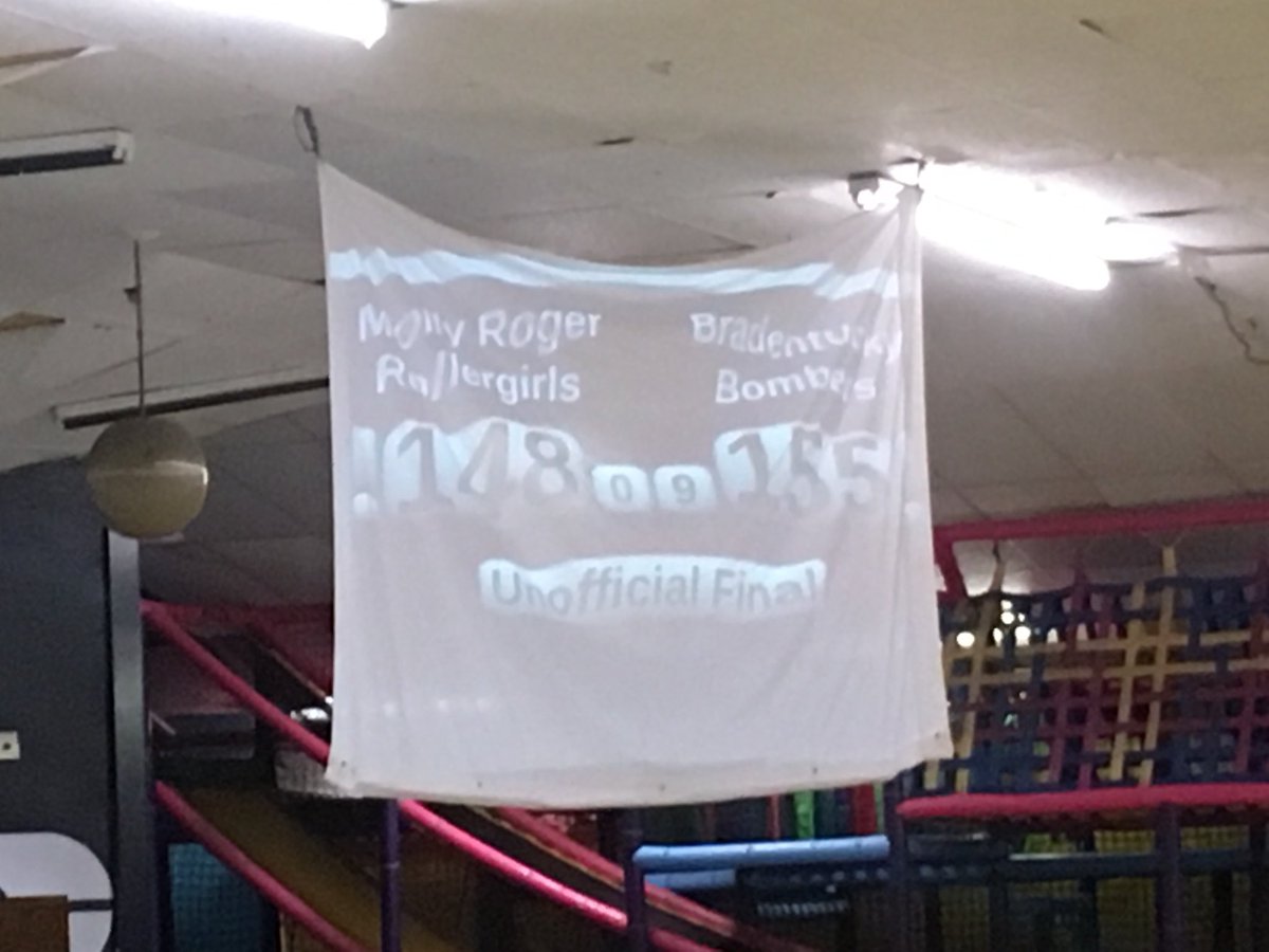 A hard fought game against @BradentuckyBomb ! It was a nail biter to the last jam again !!!! Congratulations Bradentucky 💙🖤❤️