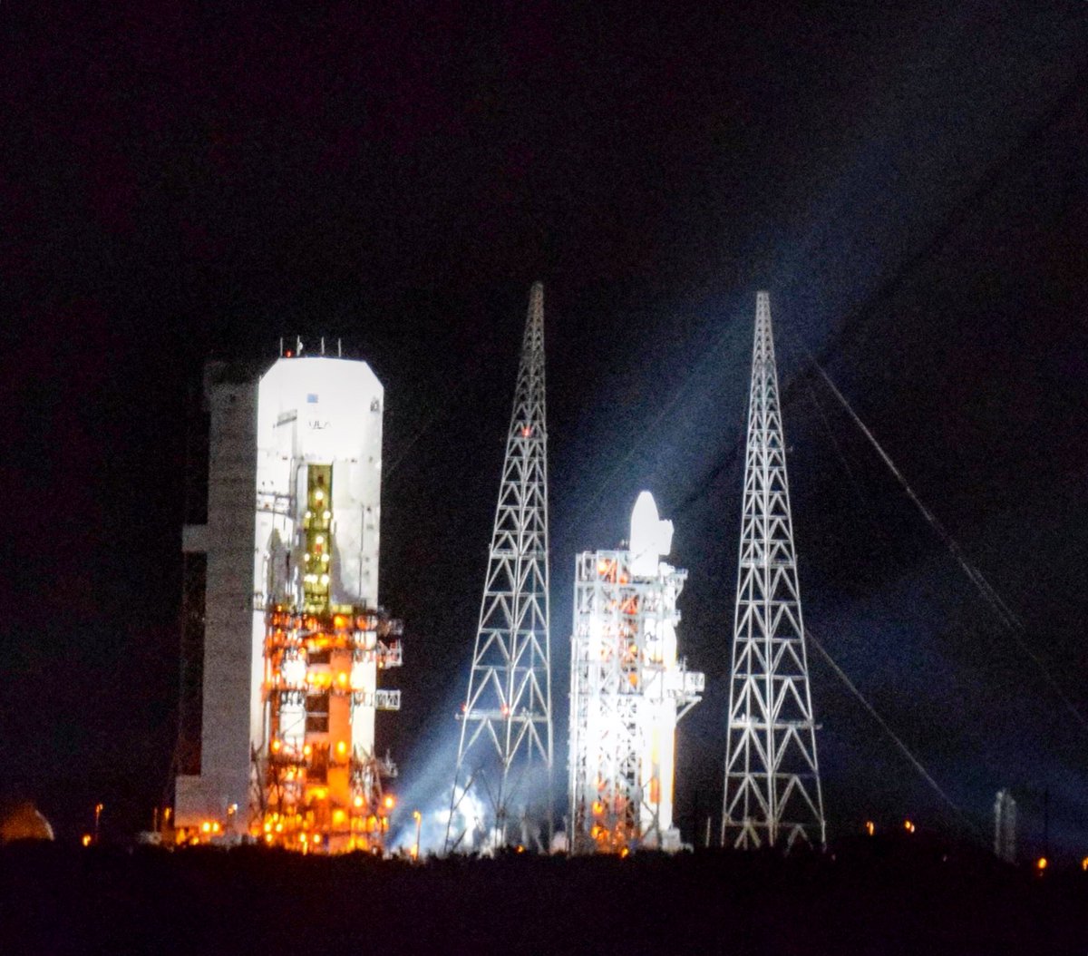 ReadCarlos's tweet photo. We tried last night and we are going to try again to see #ParkerSolarProbe lift-off at @NASAKennedy #Pad37! But we have good #NASA experience on our side this time. #firstlaunch #NASASocial #SolarProbe #ParkerSunProbe #DeltaIVHeavy #DeltaIV #pad37 #lc37 @ToryBruno https://t.co/jyNGTvNizY