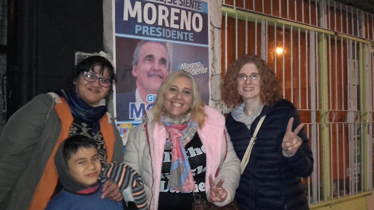 RominaNogues's tweet photo. Hoy junto al Patriota Guillermo Moreno en el acto de lanzamiento en la 1ra seccion electoral
#VolverAlPeronismo
#MorenoPresidente https://t.co/i0pXAkmg0o