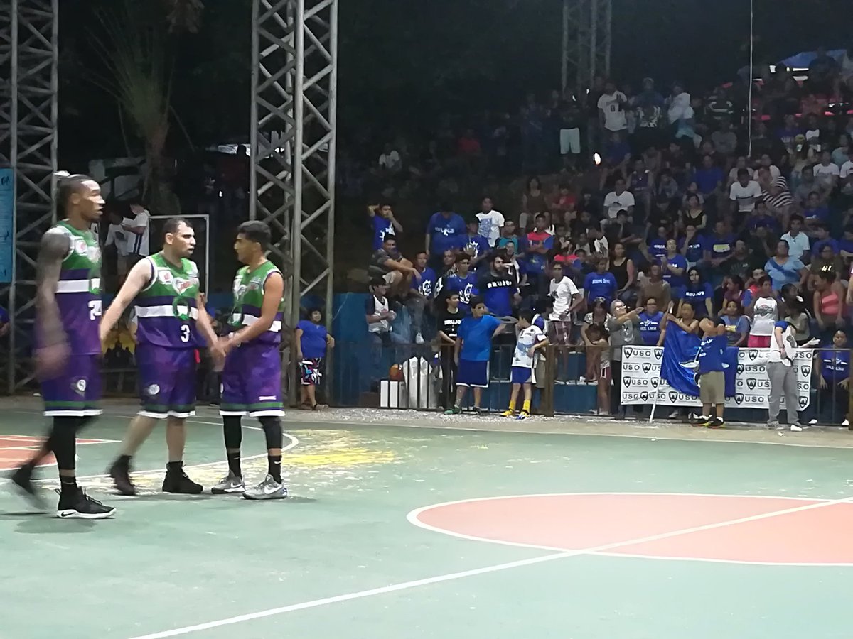 Los rostros del encuentro
<a href="/BrujosBKBLMB/">BRUJOS BKB LMB</a> vs @QuezalteBKB
Sigue las acciones en <a href="/TigoSports_SV/">Tigo Sports</a>