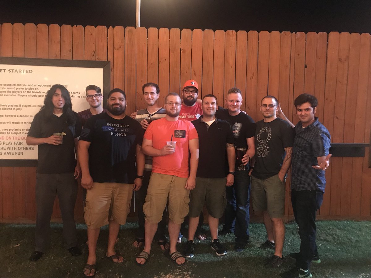 LordShazbot's tweet photo. Houston Eve meet up. #Tweetfleet https://t.co/4L5gemu65e https://t.co/bfSWzum6lt
