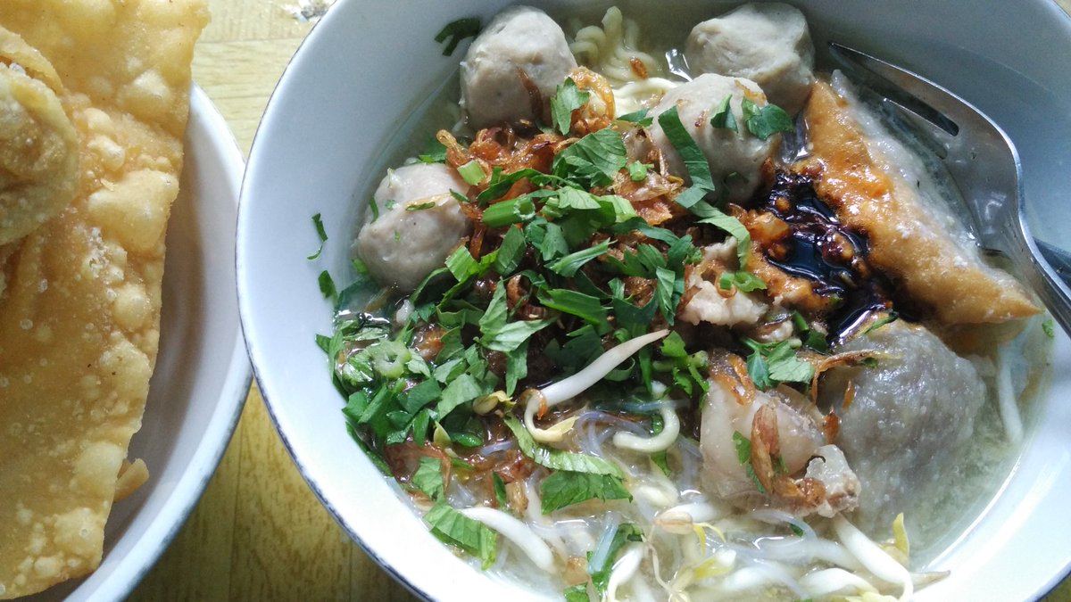 WindyWindutt's tweet photo. Mandi kilat demi makan pagi beginian https://t.co/jIdIs71vYV