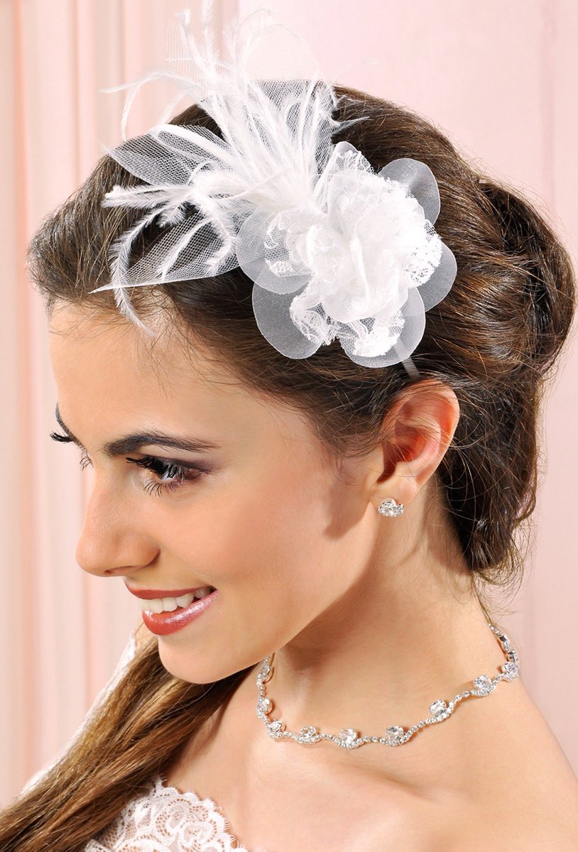 BrautBoutique1's tweet photo. Haargesteck Ruby💖 #brautfrisur #brautschmuck #hochzeit #haarschmuckhochzeit #haarschmuck https://t.co/cEZ5J2XOKl https://t.co/IOkBroH8sp
