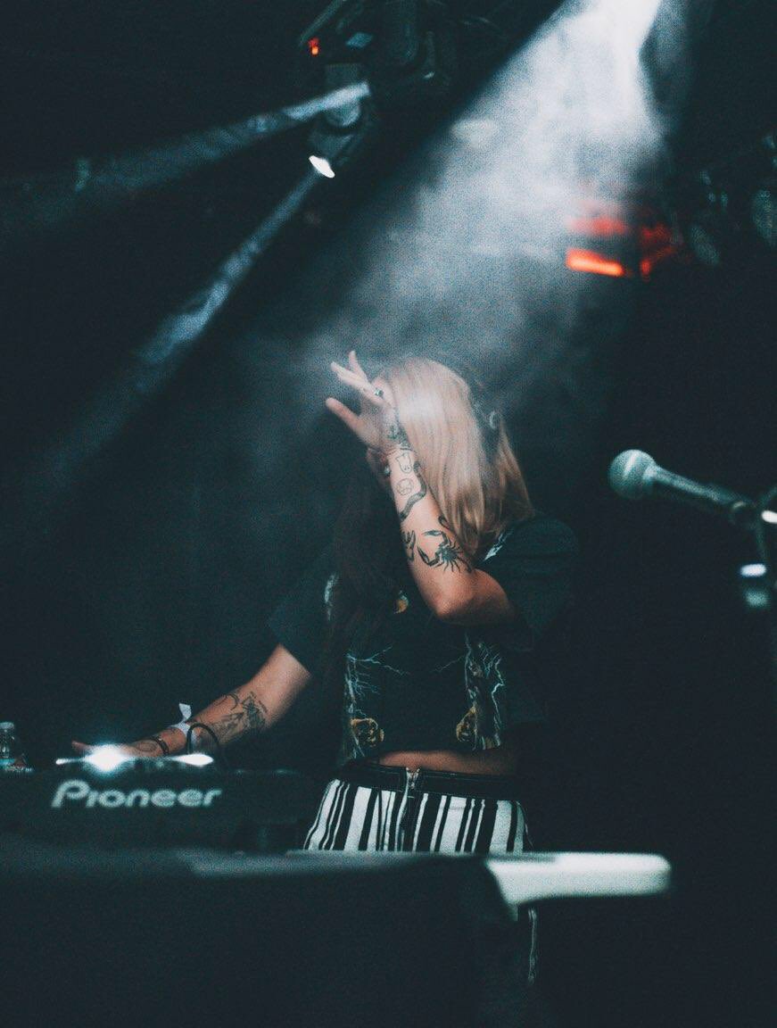 craymusic's tweet photo. Denver was such an incredible show. Y’all made me feel so special. Also excited for Dallas tomorrow sisu!!!!!!! DAY PERRTTTYYYYY https://t.co/1evKMSCEQl
