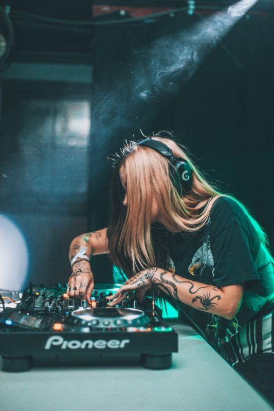 craymusic's tweet photo. Denver was such an incredible show. Y’all made me feel so special. Also excited for Dallas tomorrow sisu!!!!!!! DAY PERRTTTYYYYY https://t.co/1evKMSCEQl