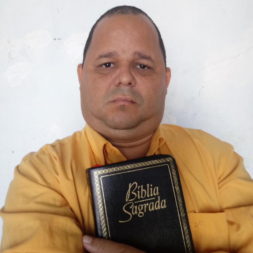LINDOMARBISPOG3's tweet photo. PASTOR EVANG LINDOMAR BISPO E AMIGO E IRMAOS EM CRISTO DO POVAO .E AVISA PAREM DE FUMAR CIGARRO E DE BEBER BEBIDAS ALCOLICAS ISTO ESTAR FAZENDO MUITO MAL A SUA SAUDE AME A DEUS E A SUA VIDA EM NOME DO SENHOR JESUS CRISTO PORFAVOR ACEITE OS MEUS CONSELHOS GENTES PARE DE SOFRER .. https://t.co/fAHQbqLiGP