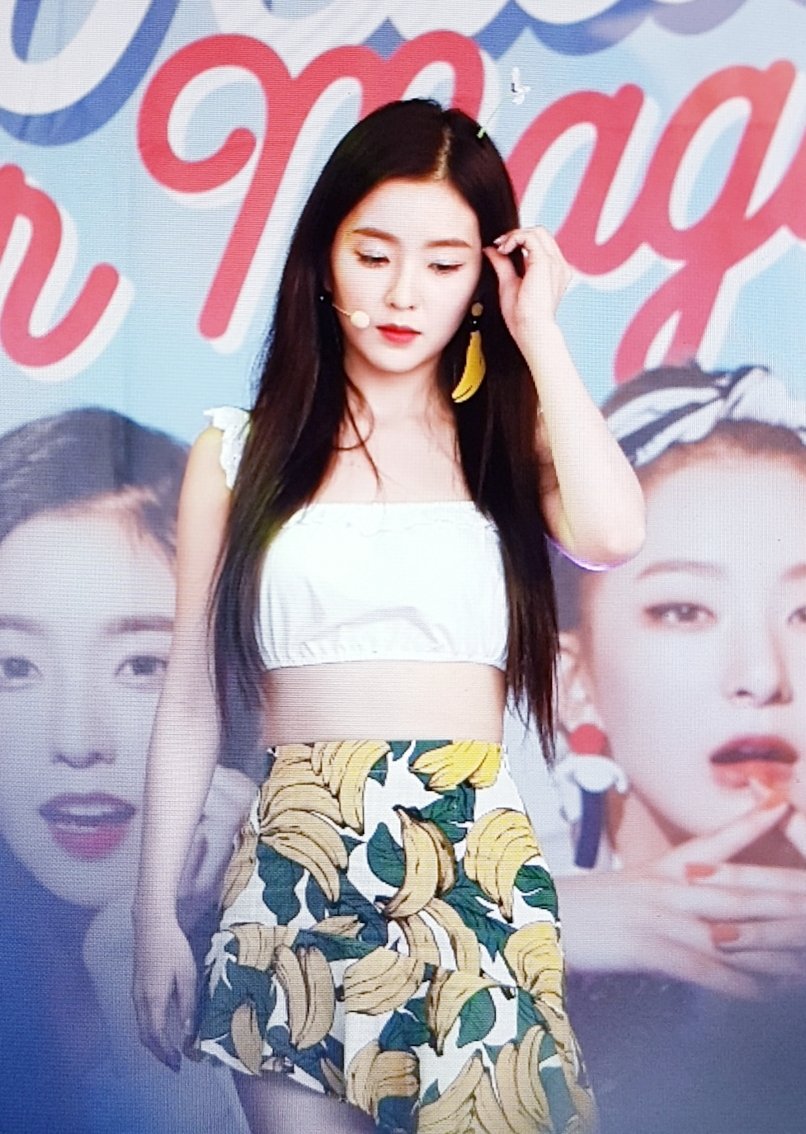 chocnaut's tweet photo. 180812 irene https://t.co/U0sSShNrFA