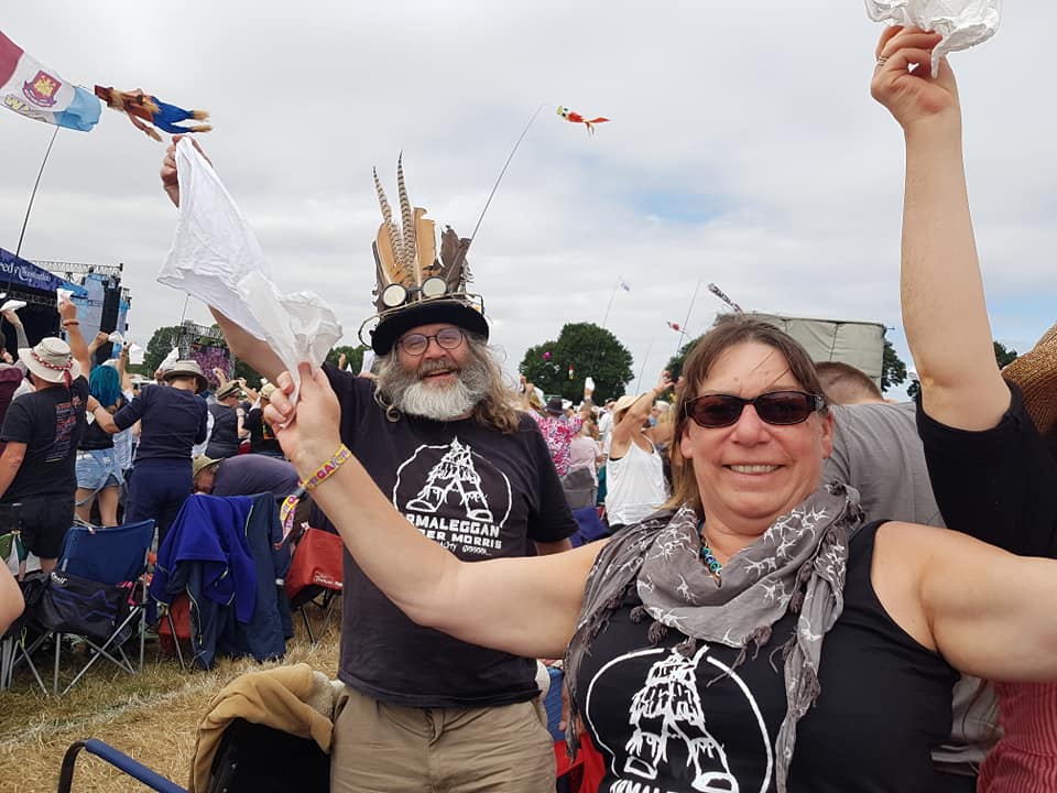 Armaleggan's tweet photo. #wearesearching The biggest morris dance in the world.  :-) https://t.co/d6Ni2FVzN2