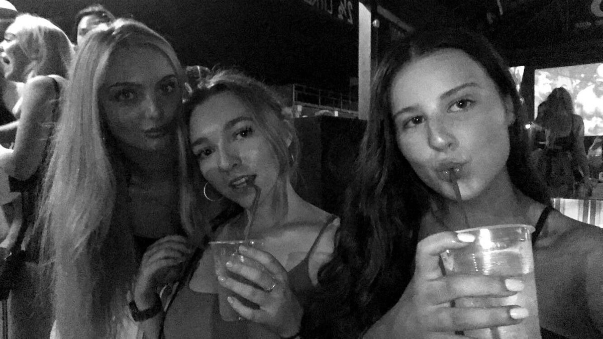 beth_flannery's tweet photo. happy birthday to this dickhead @Maisyward12 hope you have the best celebrations for ur 18th gorge girl! Can’t wait to see you soon love u millions ❤️ https://t.co/ZTrhNrIFEb