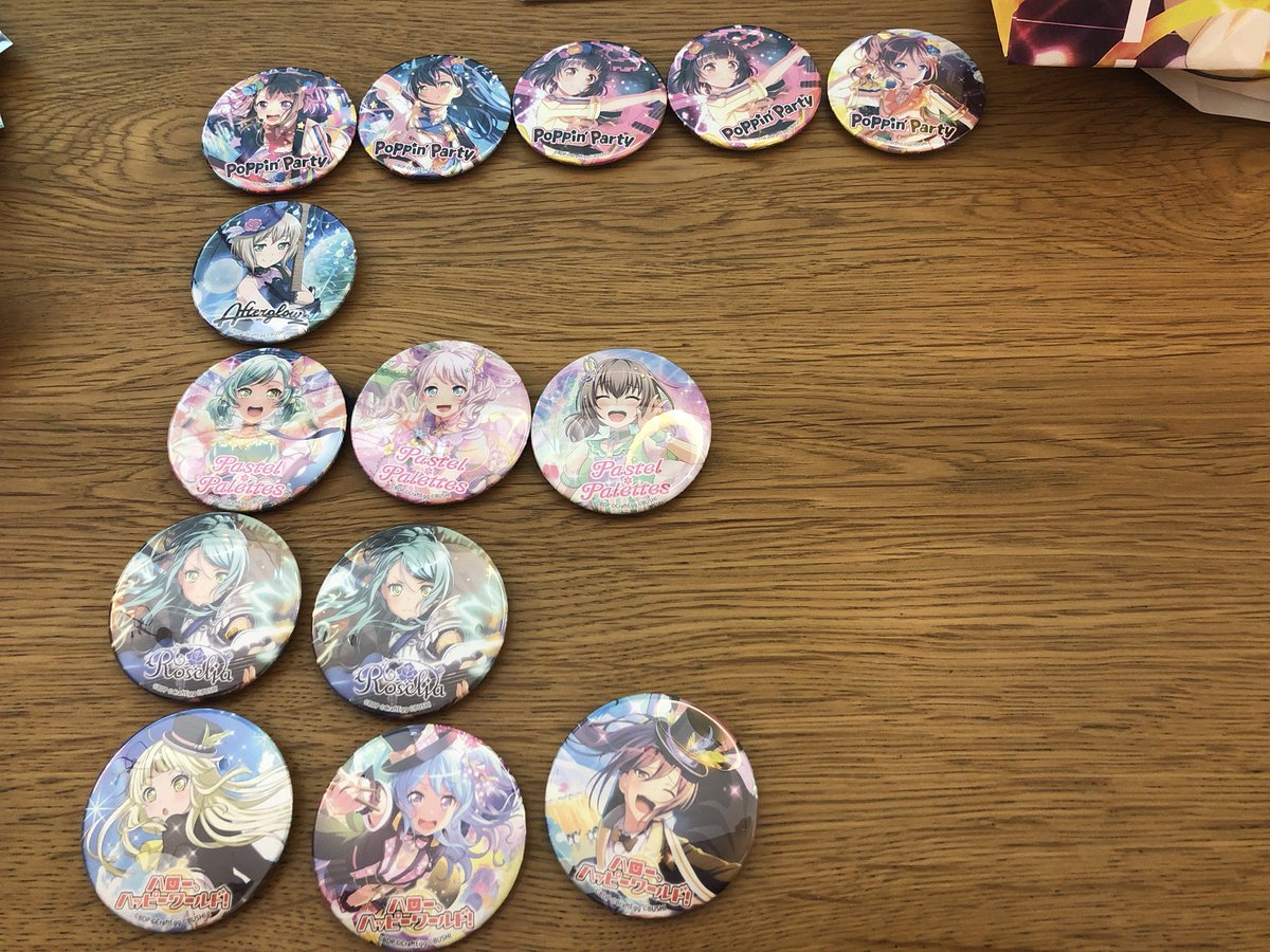 缶バッジいっぱい買ったけど彩ちゃんは来なかった( ˟ ⌑ ˟ )