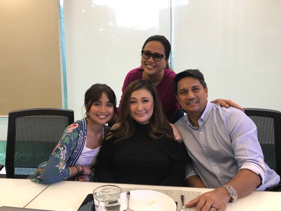 acacsales's tweet photo. Happening now: #ThreeWordsToForeverStoryCon with the cast the Megastar Sharon Cuneta and Richard Gomez and Kathryn Bernardo! The family comedy drama is under the direction of Cathy Garcia-Molina! #StarCinema #ABSCBNFilms https://t.co/QhaVa5YVyr