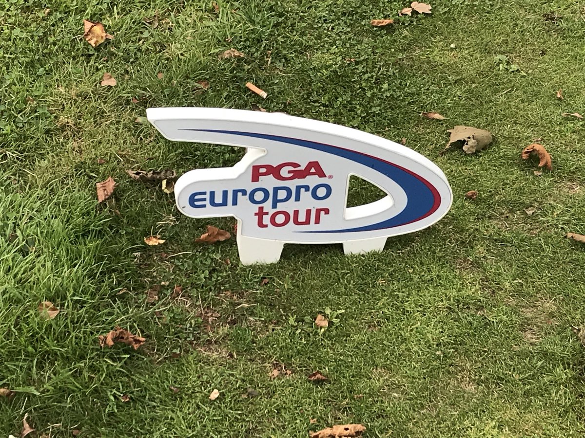 Biddersenior's tweet photo. Here we go @ManningsHeath course set up same as last day of euro pro tour https://t.co/KRdyNSABhj