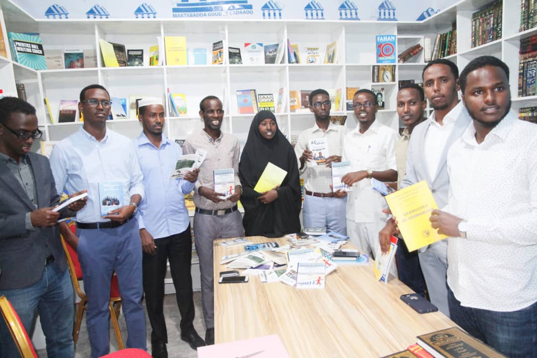 NafisaOgle's tweet photo. #MaktabaddaCadaado
#AdadoPublicLibrary https://t.co/mducw1oAzp