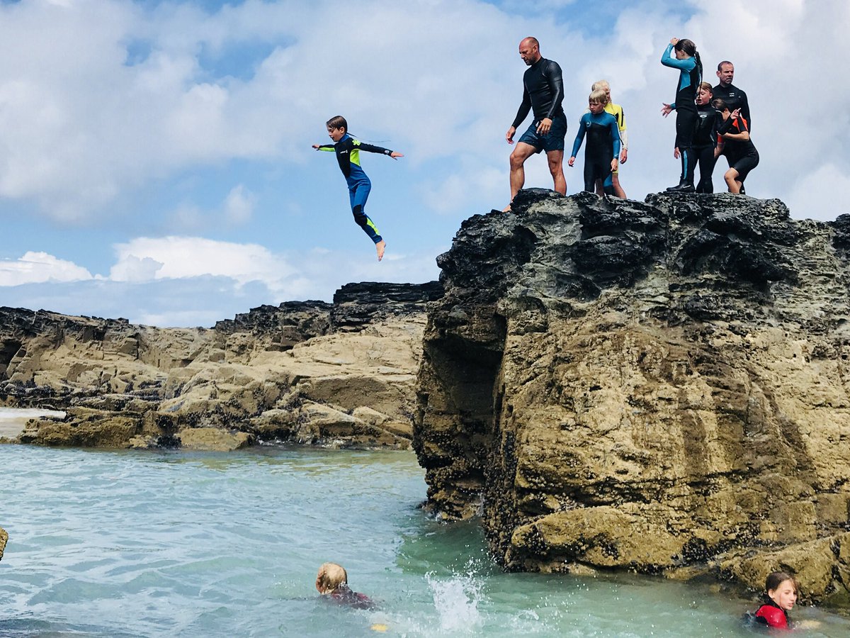 andy_simps's tweet photo. This country rocks!!! #CliffJumping #Cornwall #Gwithian #RockPools https://t.co/Gk2cszCVix