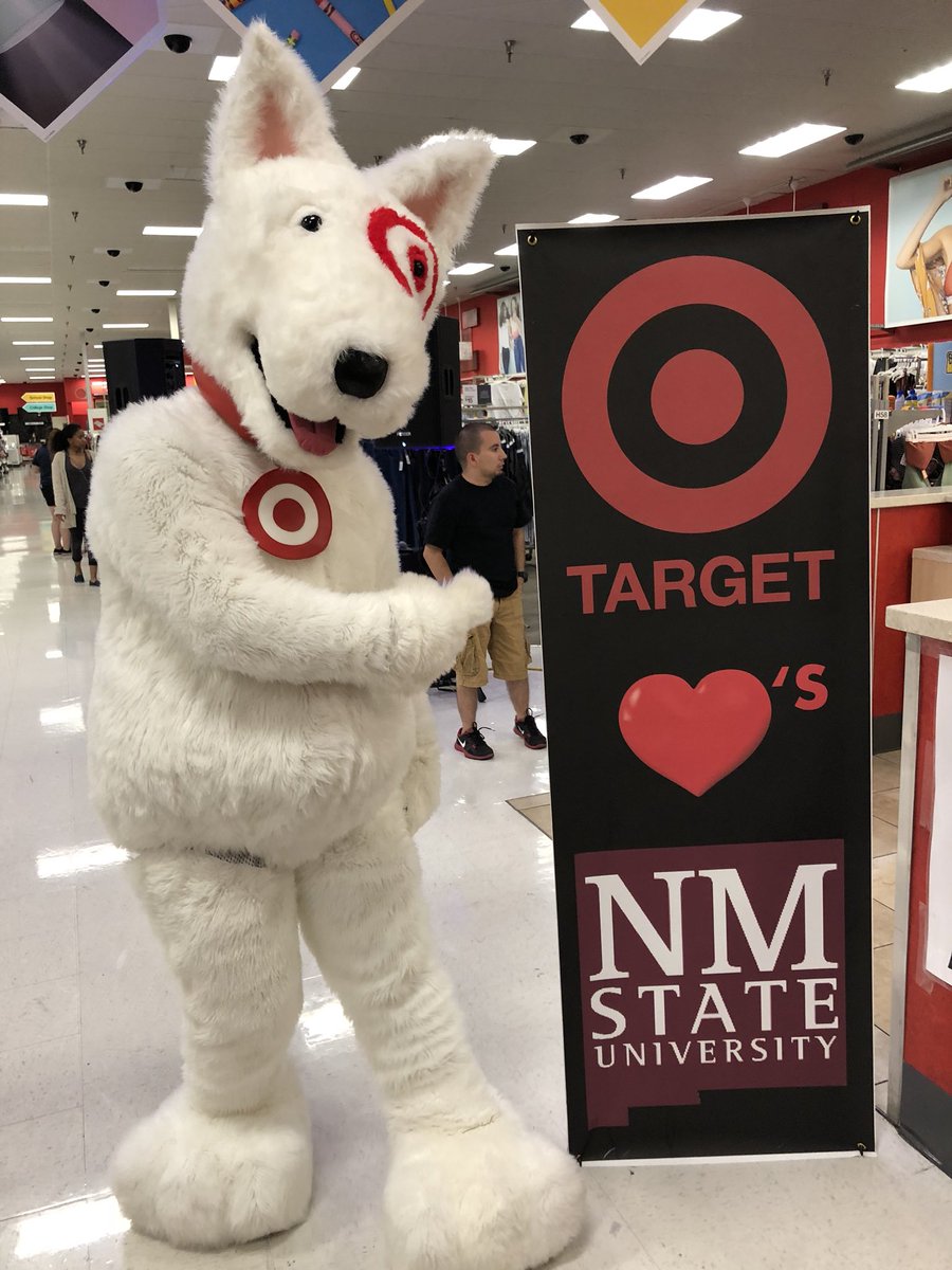 CSoniaTGT's tweet photo. We just finished hosting another great event for our NMSU students. Thanks to the team that made it all happen. #T0769 #LasCruces #GoAggies #MoveinWeekend https://t.co/7hYB2JVZCK