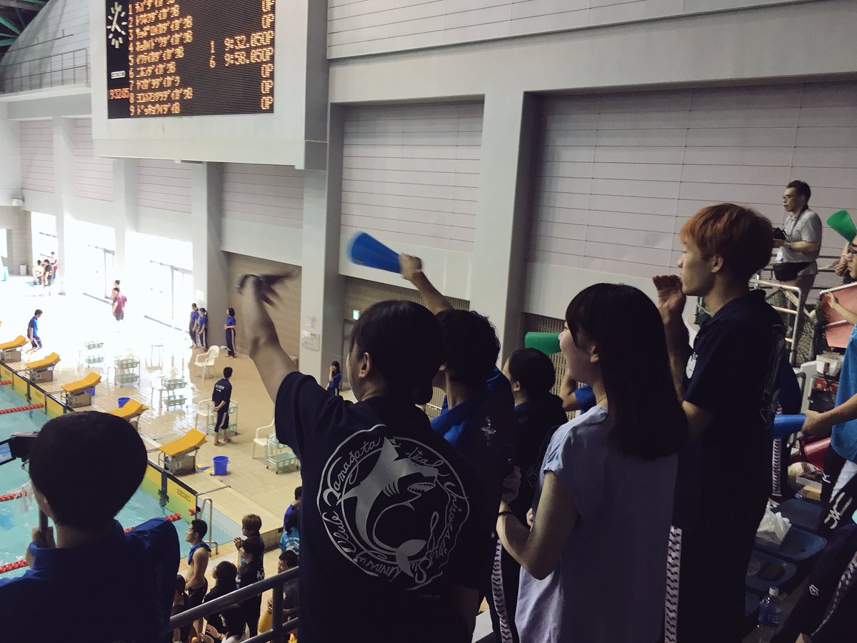 山形大学医学部水泳部 東医体 In盛岡 ほんの一部ですが大会のようすです 最後の写真は 6年生にて公式大会デビューを果たした っちーさんの泳ぎです O