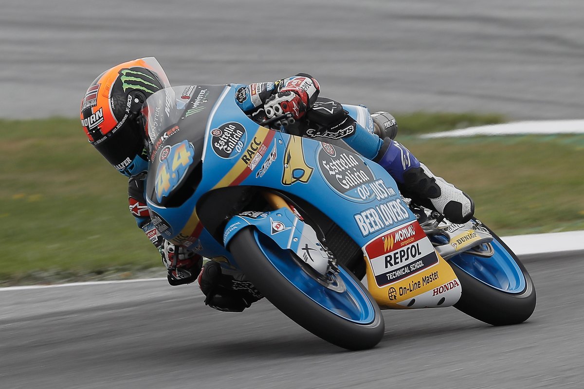 Last lap! Canet 12th and Alonso 24th #AustrianGP #Moto3