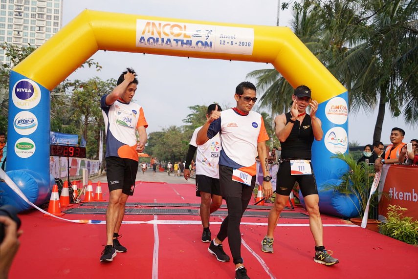 sandiuno's tweet photo. Setiap minggu di Jakarta selalu ada event olahraga yang tidak hanya mengundang banyak wisatawan, tapi juga bisa merubah gaya hidup masyarakat untuk menjadi lebih sehat. https://t.co/JqM1MzKVUb