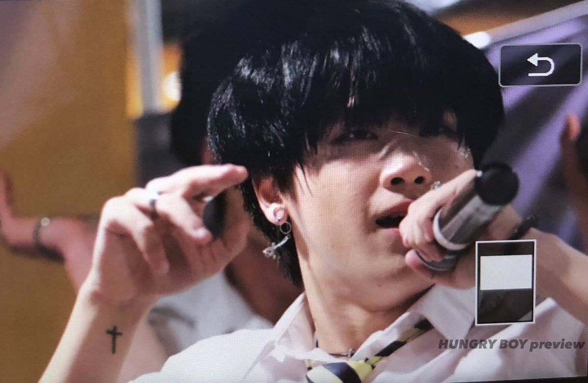 hungryboy0103's tweet photo. [preview]180812
#TO1 #CRO #크로 #김진호 @skxx89123 @TO_1_japan https://t.co/6VXJWUa4u1