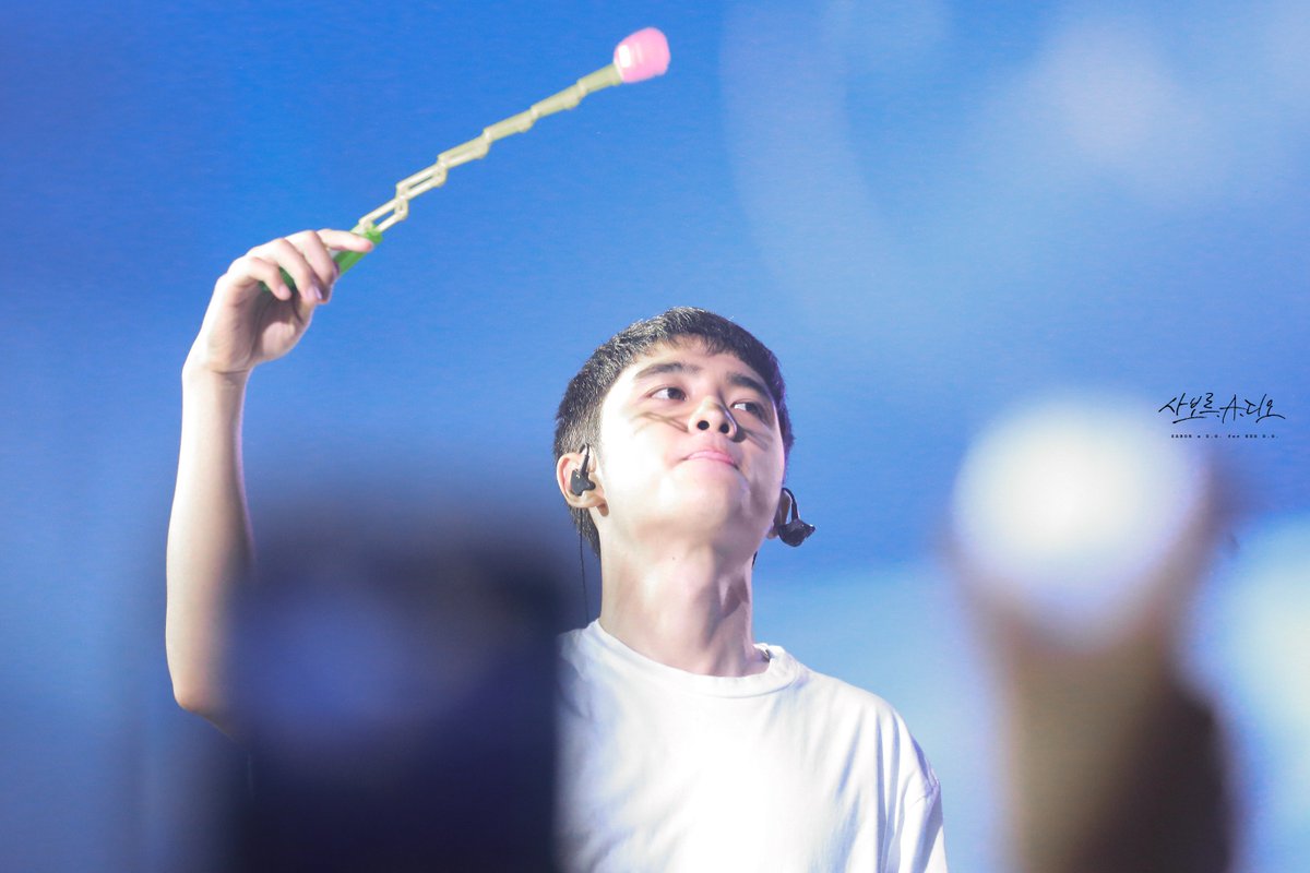 180811 너무 귀여워서 들어왔습니다. 귀여운 경수 보고 가시죠.
#경수 #디오 #도경수 #KYUNGSOO #DO #DohKyungSoo D.O.
<a href="/weareoneEXO/">EXO</a>