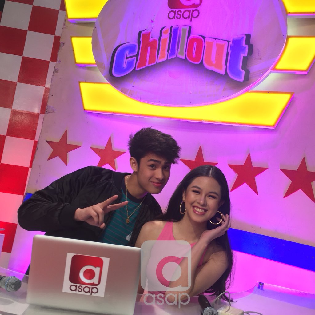 ASAP_Chillout's tweet photo. DonKiss is all it takes to make your rainy Sunday full of love love love! Twitter Party na with DonKiss! Use the hashtag #ASAPAskDonKiss โค๏ธ #ASAPBidaKa4Ever https://t.co/kIYCVFf6Jv