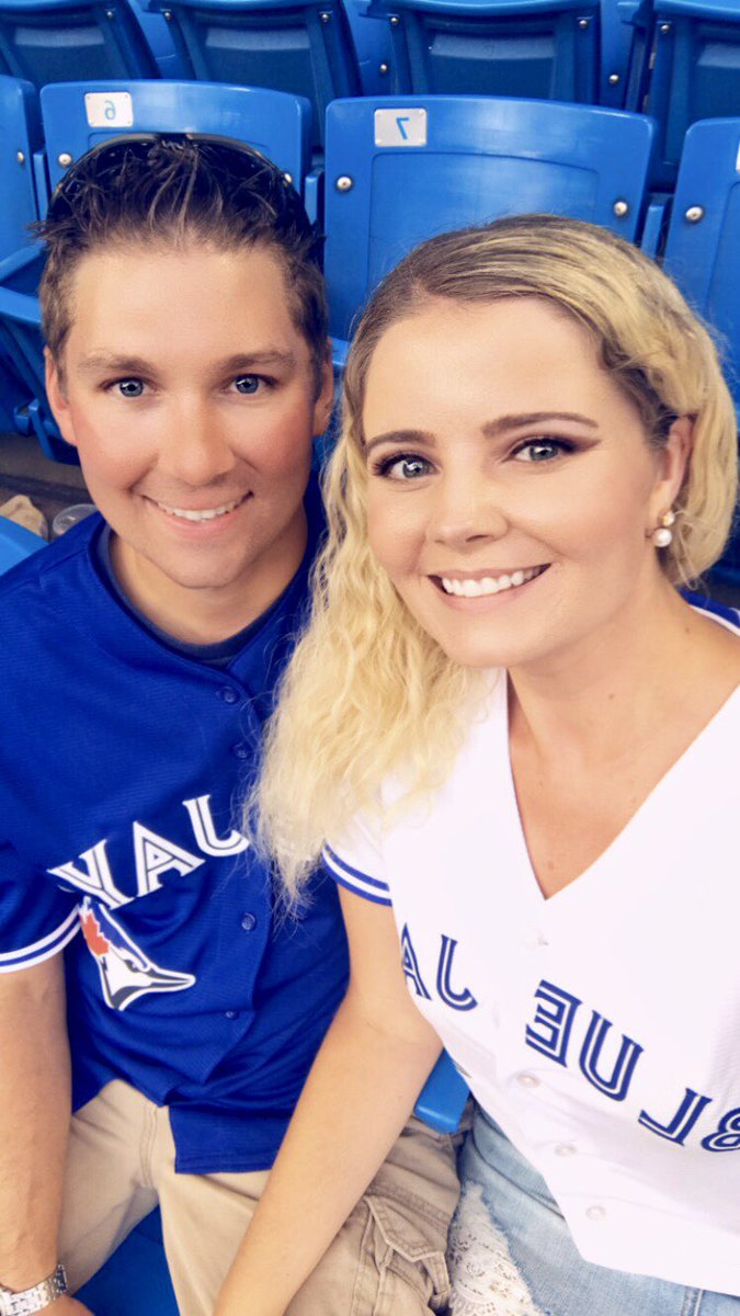 MelsBells89's tweet photo. Was a beauty day for a game on the 25th Anniversary of the World Series Championship!☀️⚾️🏆💙#BlueJays #WorldSeries #Memories https://t.co/44y4CI8Pyd