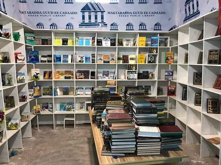 mwalim_bwana's tweet photo. This @AdadoPLibrary in Adado town its Galmudug's first public Library founded by first Somalia's senator of upper house of #Somalia @SenatorAbshir
#AdadoPublicLibrary
#LibraryOpened
#Somalia https://t.co/4aj4jCRhVc