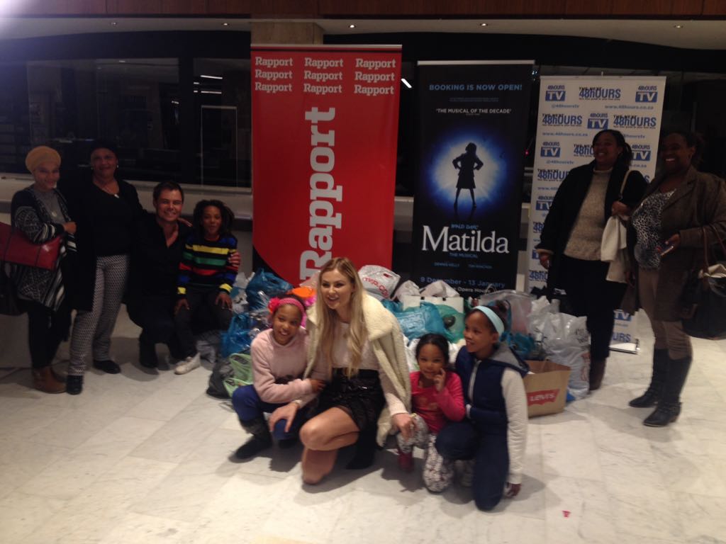 Aaaah <a href="/bobbyvjaarsveld/">BOBBY VAN JAARSVELD</a> <a href="/KarlienVanJ/">KarlienvanJaarsveld</a> <a href="/TheMarketingZoo/">The Marketing Zoo</a> <a href="/ronelbrink/">ronelbrink</a> dankie vir di awesome projek #inmyskoene en dankie Kaap fans vir al die skoene vir ons Wes Kaap <a href="/HannaGrobler/">Hanna Grobler</a> Stasie!!! #goedheidenguns