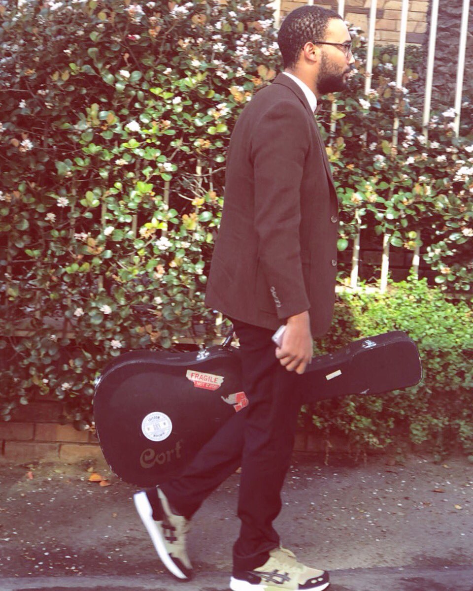 Cape Town! Watch me strip it down "acoustically" 😂 @ mojo market TOMORROW night 13th Aug. FREE show 19:00 - 21:00  let's connect, bring a friend 🙏🏽