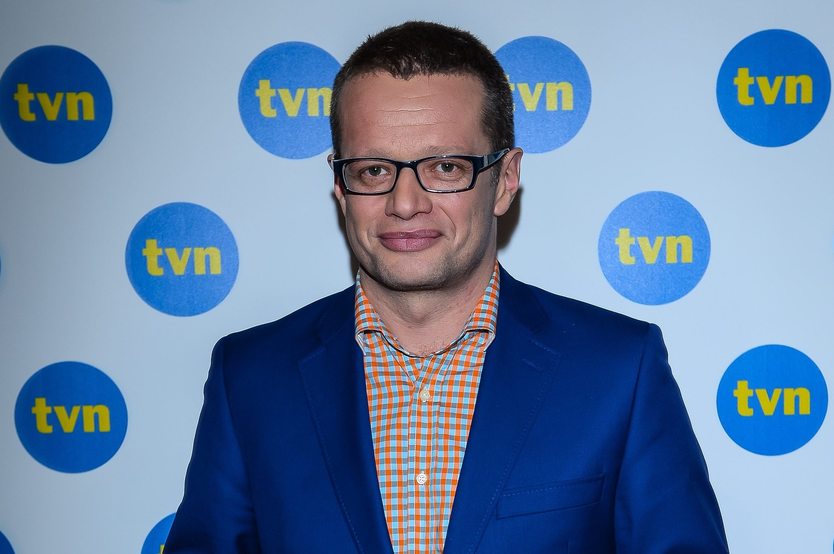 jbstepien's tweet photo. Od ponad 20 lat tacy jak on, lis czy stokrotka piorą Polakom mózgi przy ogromnym wsparciu przeróżnych mediów. I jak tu się dziwić, że niektórym wyprali... https://t.co/SfDG4tSsT2