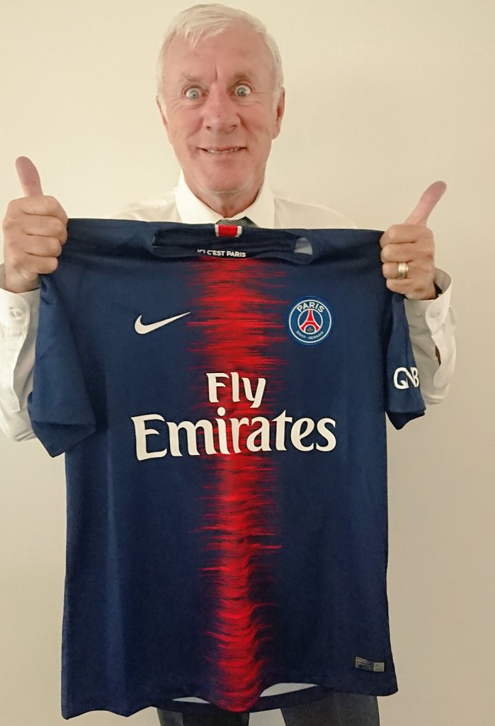 beINLigue1Confo's tweet photo. [DIMANCHE LIGUE 1]
Maillot du PSG à gagner ce matin !!!
RT + FOLLOW @beINLigue1Confo
Rdv dès 10h00 sur @beinsports_FR
#beINLIGUE1CONFO https://t.co/oQa3Jz4qHj