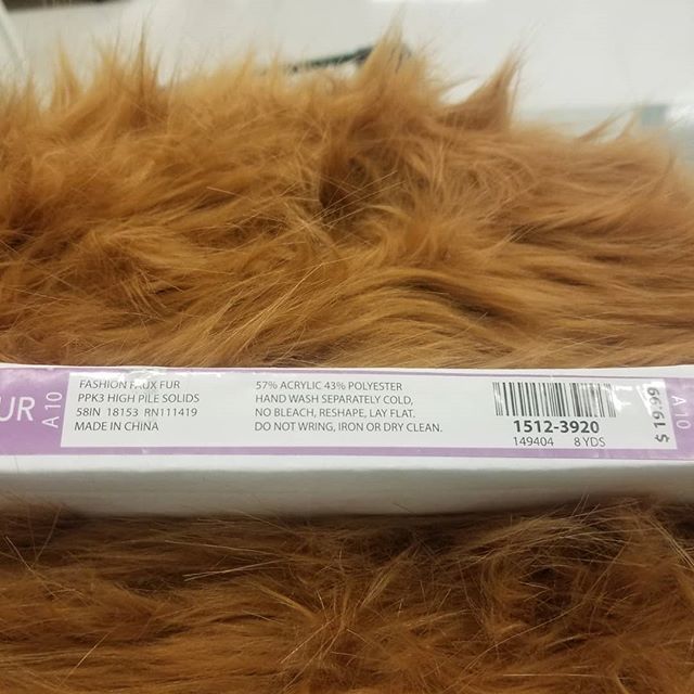 CalciferCosplay's tweet photo. Fur is expensive.... >_< .
.
#squirrelgirl #cosplay #moneymoneymoney #fabric #itsexpensive #marvelcomics https://t.co/EALP3pwDt1 https://t.co/ildoeNSxHe