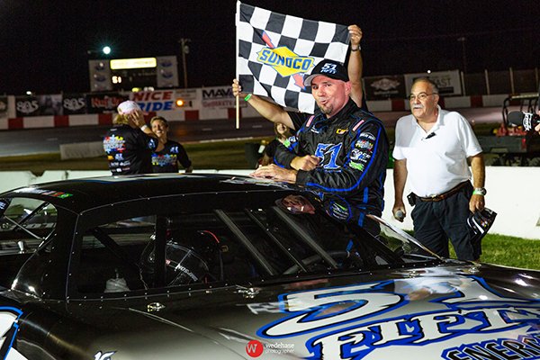 Steven Blakesley tweet media