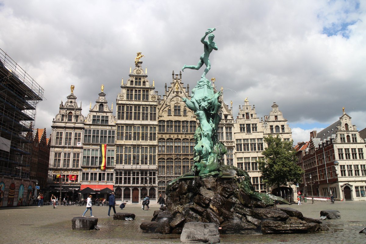 city_go_'s tweet photo. Grote Markt in Antwerp 🇧🇪
https://t.co/kMyLeHs01m
#Antwerp #Belgium #Market #Travel https://t.co/3cJSY69vJi