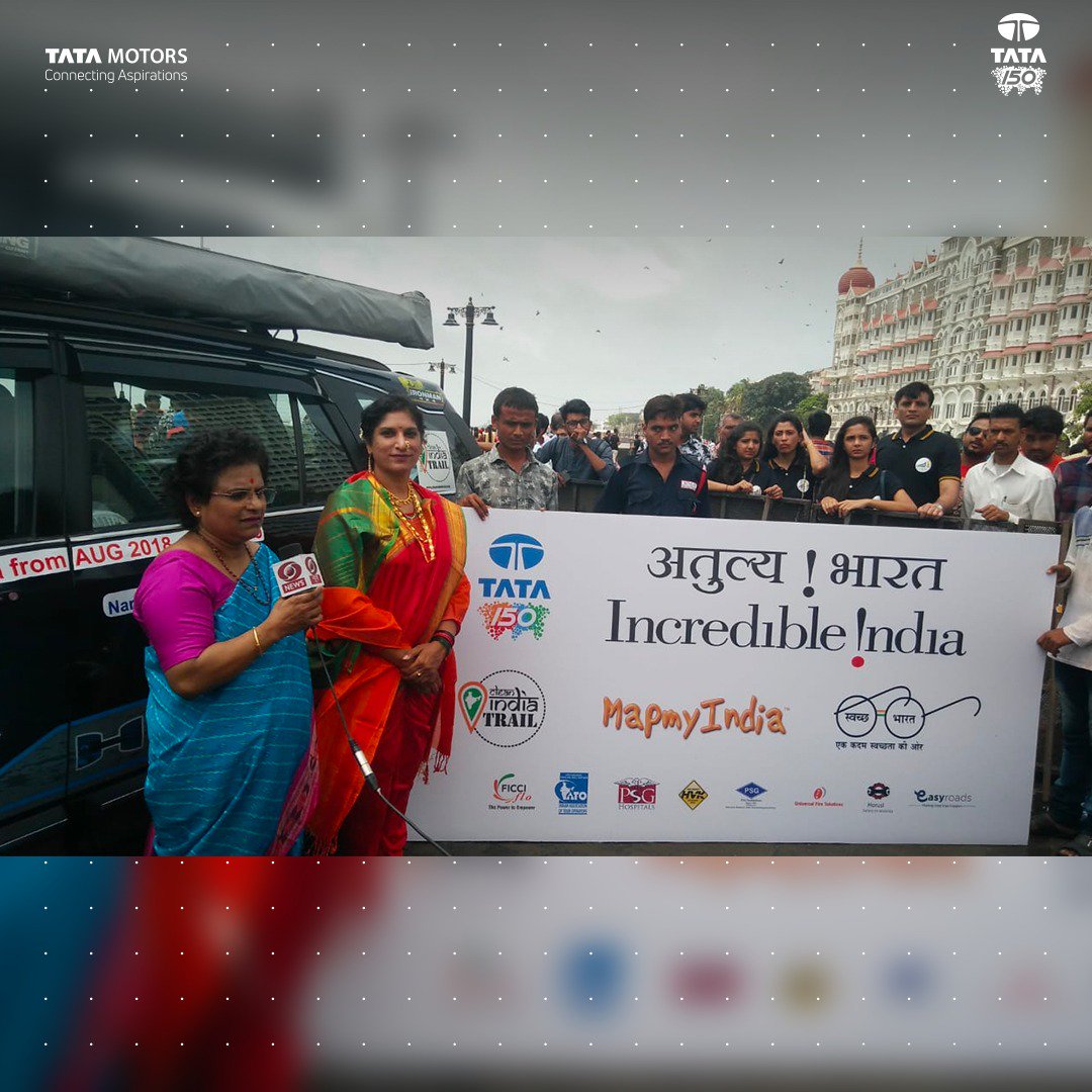 TataMotors's tweet photo. Few minutes to the flag off! The #TataHexa is all set for its #Hexpedition - the #CleanIndiaTrail Drive, with @SangitaSri. Stay tuned to watch the SUV hit the roads shortly. #HexaExperience https://t.co/qfcNqb0Bav