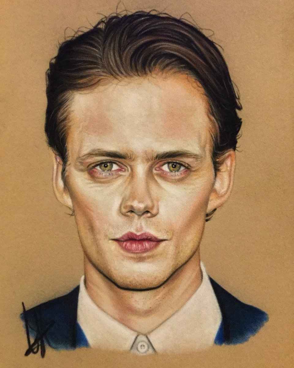 GeeFreak's tweet photo. I...Am exhausted. This portrait took SO long to do. I completely forgot how to work with pastels on velour paper. Once I got back into the hang of it..everything went smoothly. I’m so proud of this one. 😭😌😍 #BillSkarsgard #BillSkarsgård #fanart #facialstudy #traditionalart https://t.co/Oa59rFpAo6