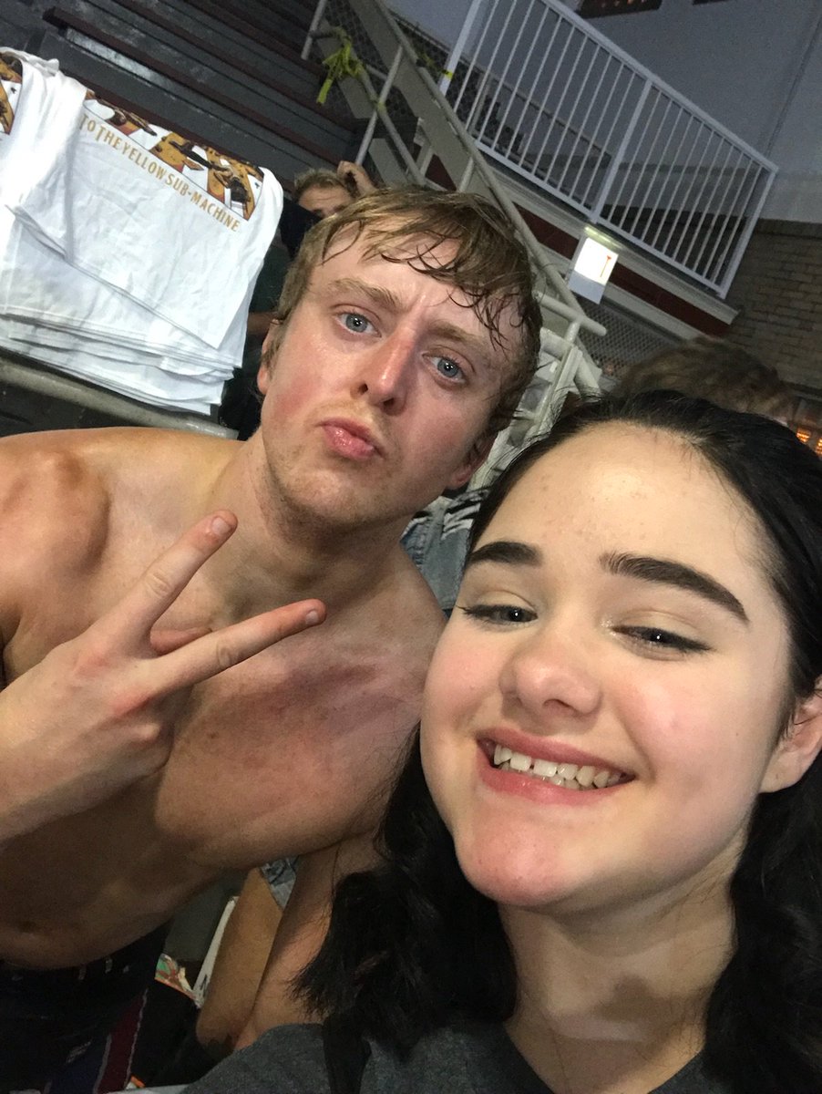 lonelyheartally's tweet photo. Oof❤ #PROGRESSChicago @PeteDunneYxB @Tyler_Bate @trentseven @MandrewsJunior @Flash_Morgan @ThisIs_Progress I had so much fun❤ https://t.co/STZF9RWBz6