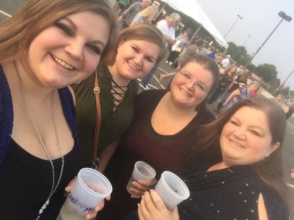 4th concert of my entire life. Looking forward to a great night!! #RebaAtMystic