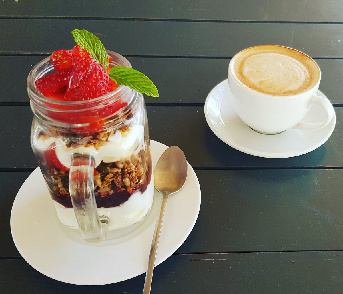 Cafe Pavè tweet media