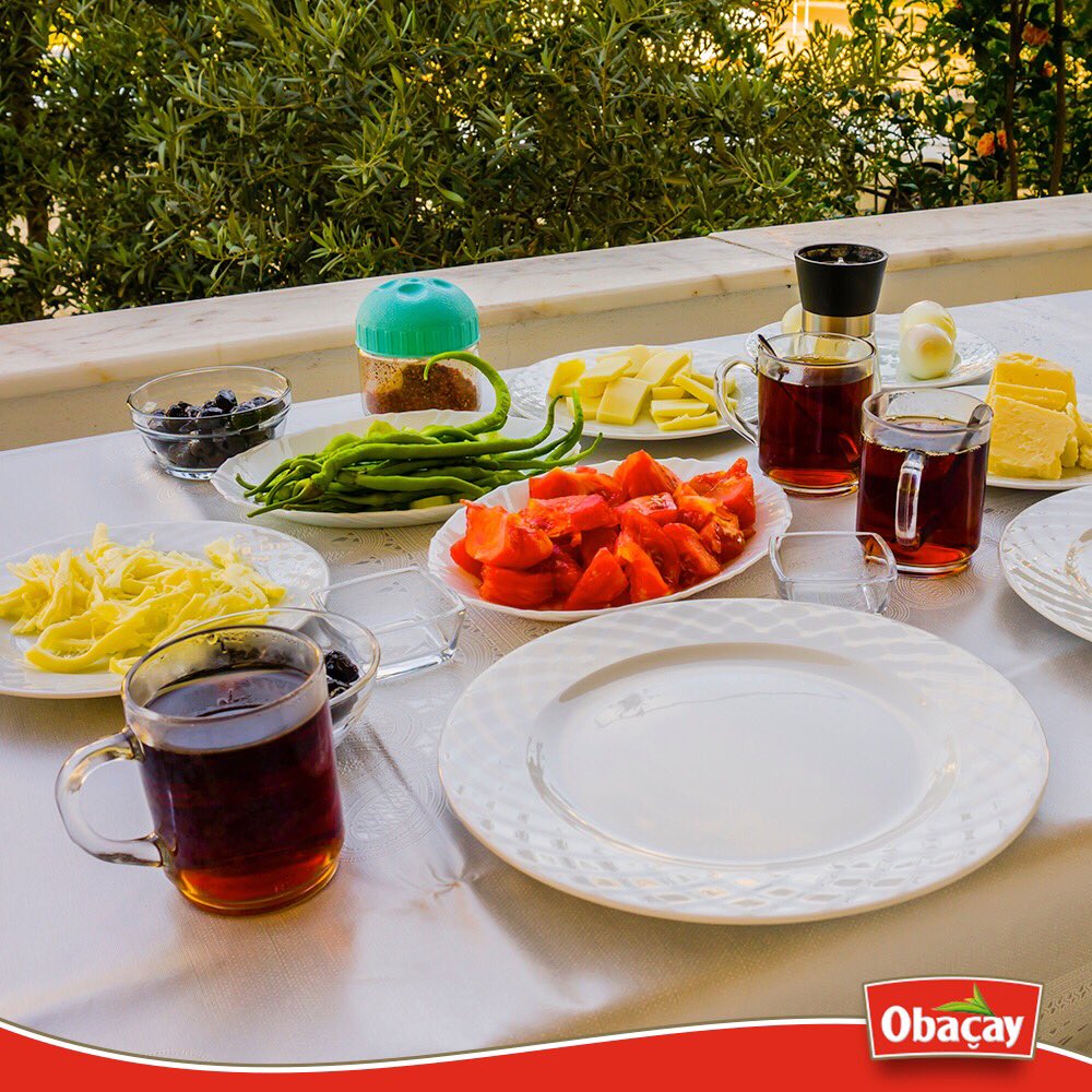 Obacay's tweet photo. Siz de kahvaltı masasını kalabalık sevenlerden misiniz? https://t.co/OtT7HO4MGA