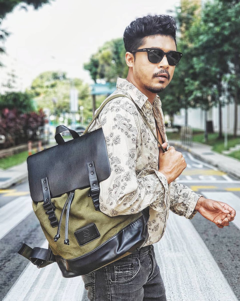 poeticsuicides's tweet photo. Designed in Sweden. Travelled to Singapore.
This bag is my kinda cool in sunny Singapore.
Head on down to https://t.co/S6u1wqxa4p to have your pick and input "jameskumar" to get 15% off your purchase! Available in many colours! 
#GastonLuga #GLwashere #anywherewithGL https://t.co/tWuHPQ8d6T