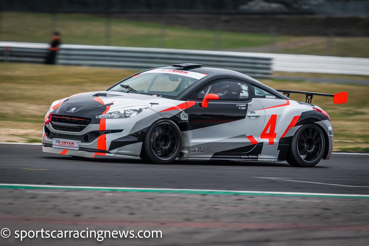 SRNimages's tweet image. Maximum attack: #Peugeot RCZ at @750MotorClub enduro at #Silverstone. Pic: @JohnnyP303 for @SRNwebsite #750MC