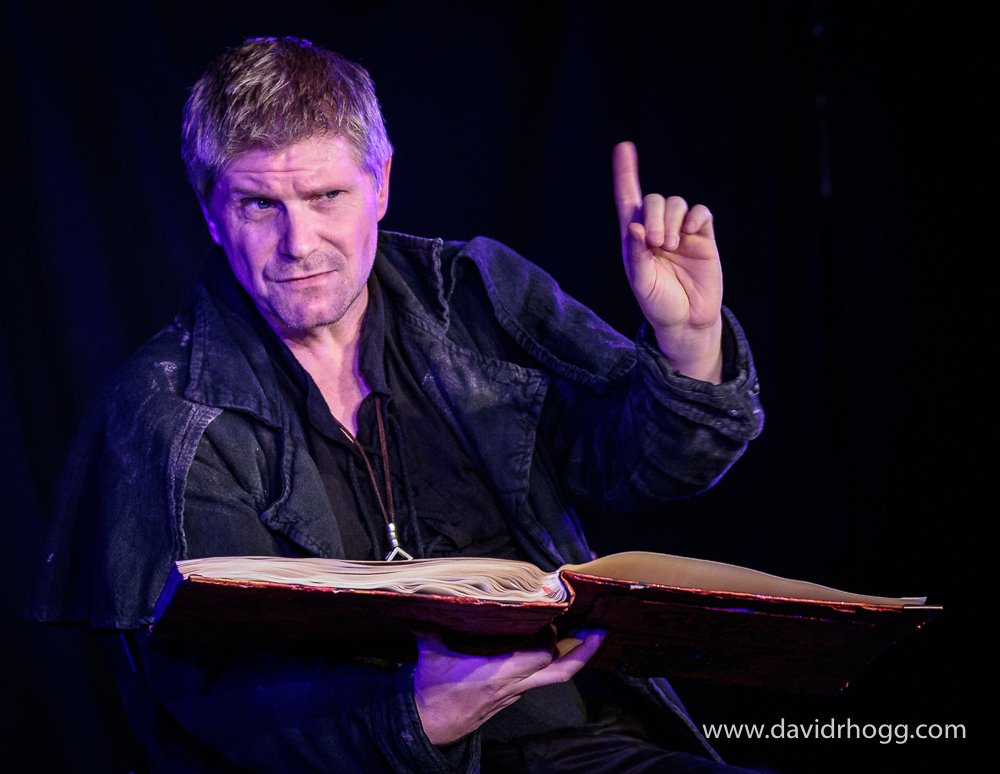 davidrhogg's tweet photo. Some great storytelling in my cousin Ken’s world premier show @storyapprentice playing in the @edfringe till August 18 at theSpace (venue 38) in Edinburgh’s southside. Well worth seeing!

#EdFringe18 #edfringe2018 #edinburghfestival #storytelling #drama https://t.co/xMdv620BNX