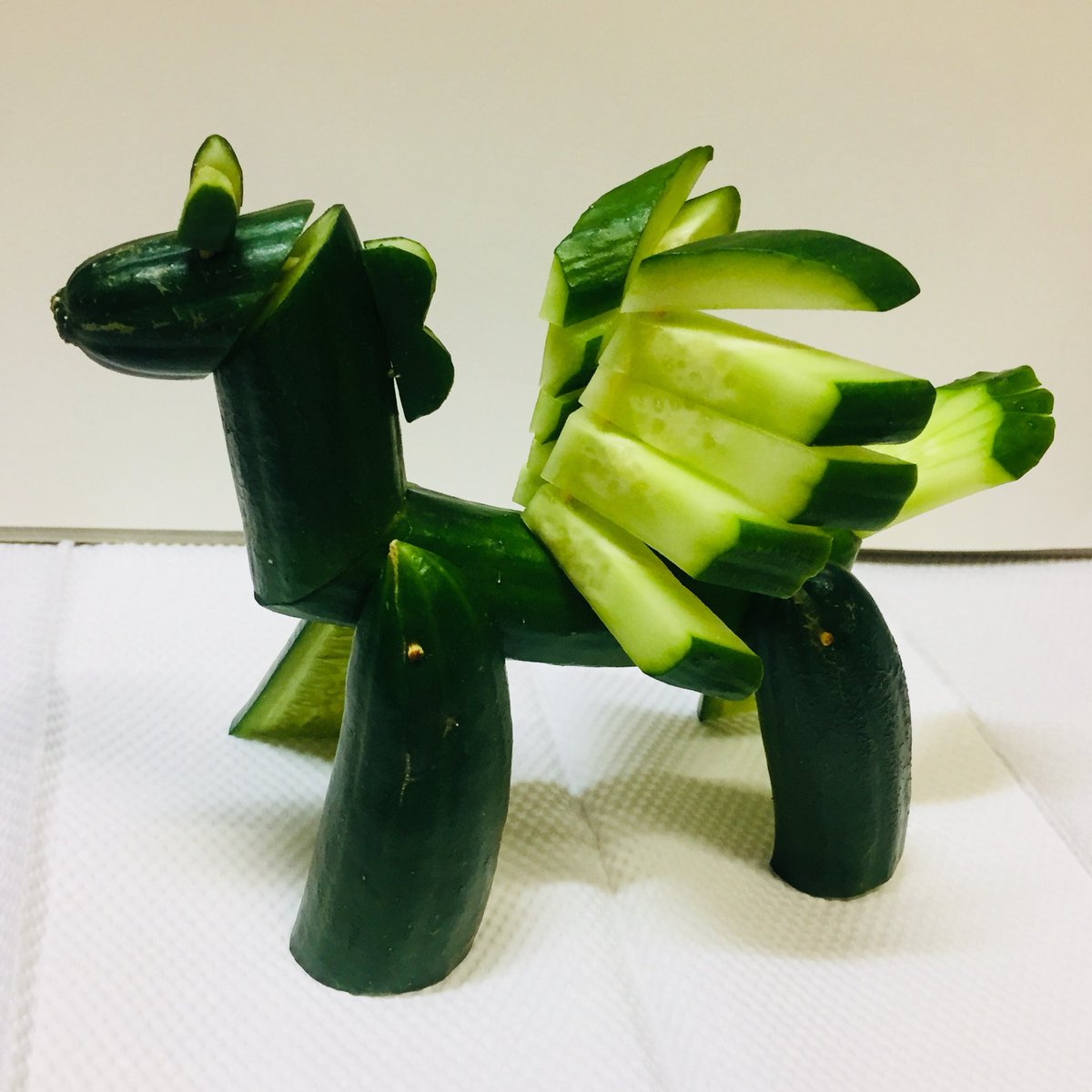 TAKAPAPl's tweet photo. 我が家の精霊馬 ペガサス https://t.co/D710xby5y1