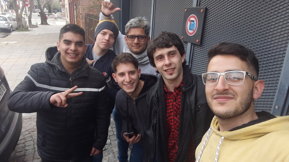 FrancoRu1z's tweet photo. "Tengo una banda amiga que me aguanta el corazón" #cuart4justa #c4j https://t.co/PRroJNsf6M
