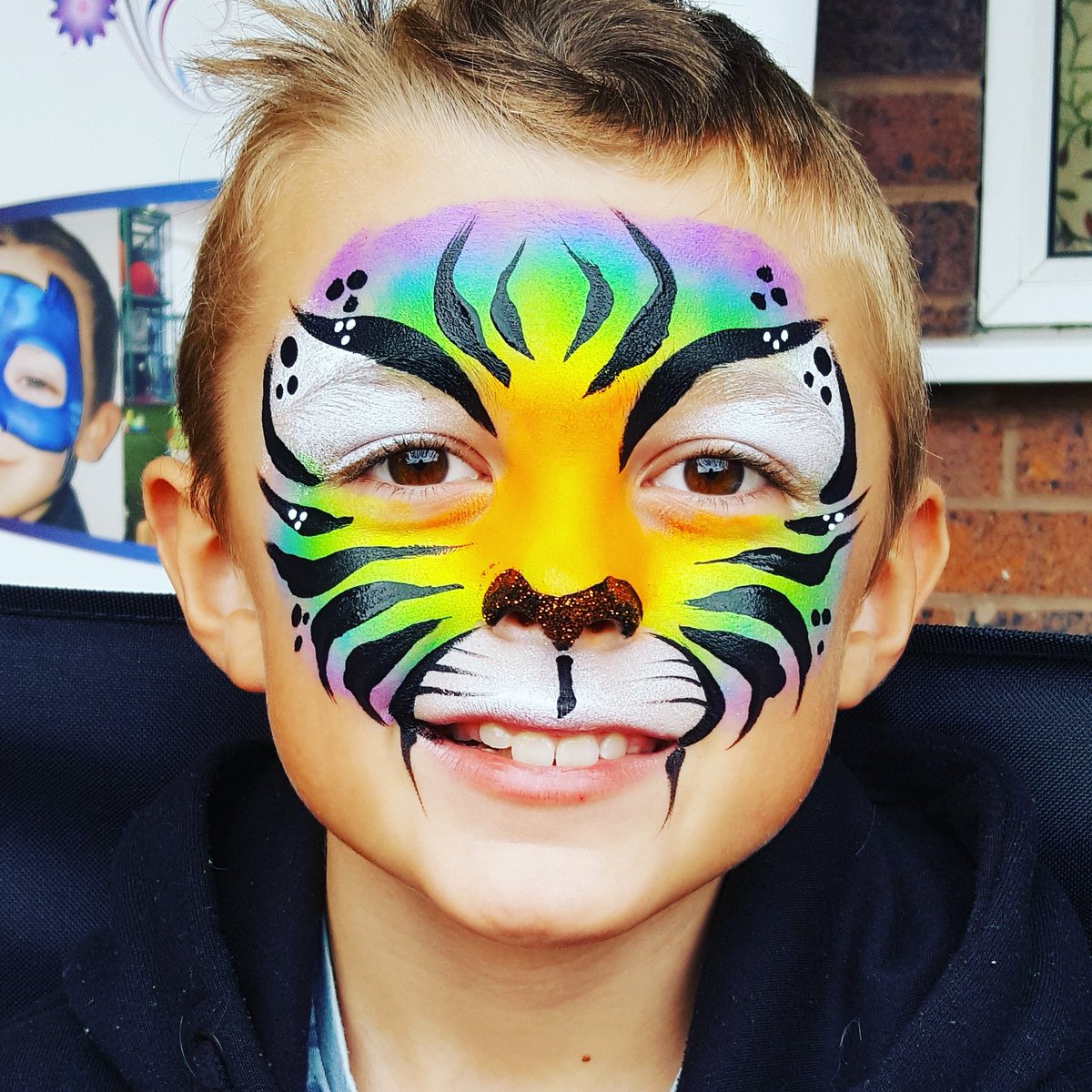 CatLawrence1's tweet photo. My favourite today at the Hope House duck race!
#rainbow #rainbowtiger #tigerfacepaint #kidsfacepaint #childrensfacepainting #Flintshire #deeside #wrexham #chester #childrensentertainer #childrensparties #weddingentertainment #christenings #northwalesretweets #chestertweets https://t.co/l5gr0F6rCn