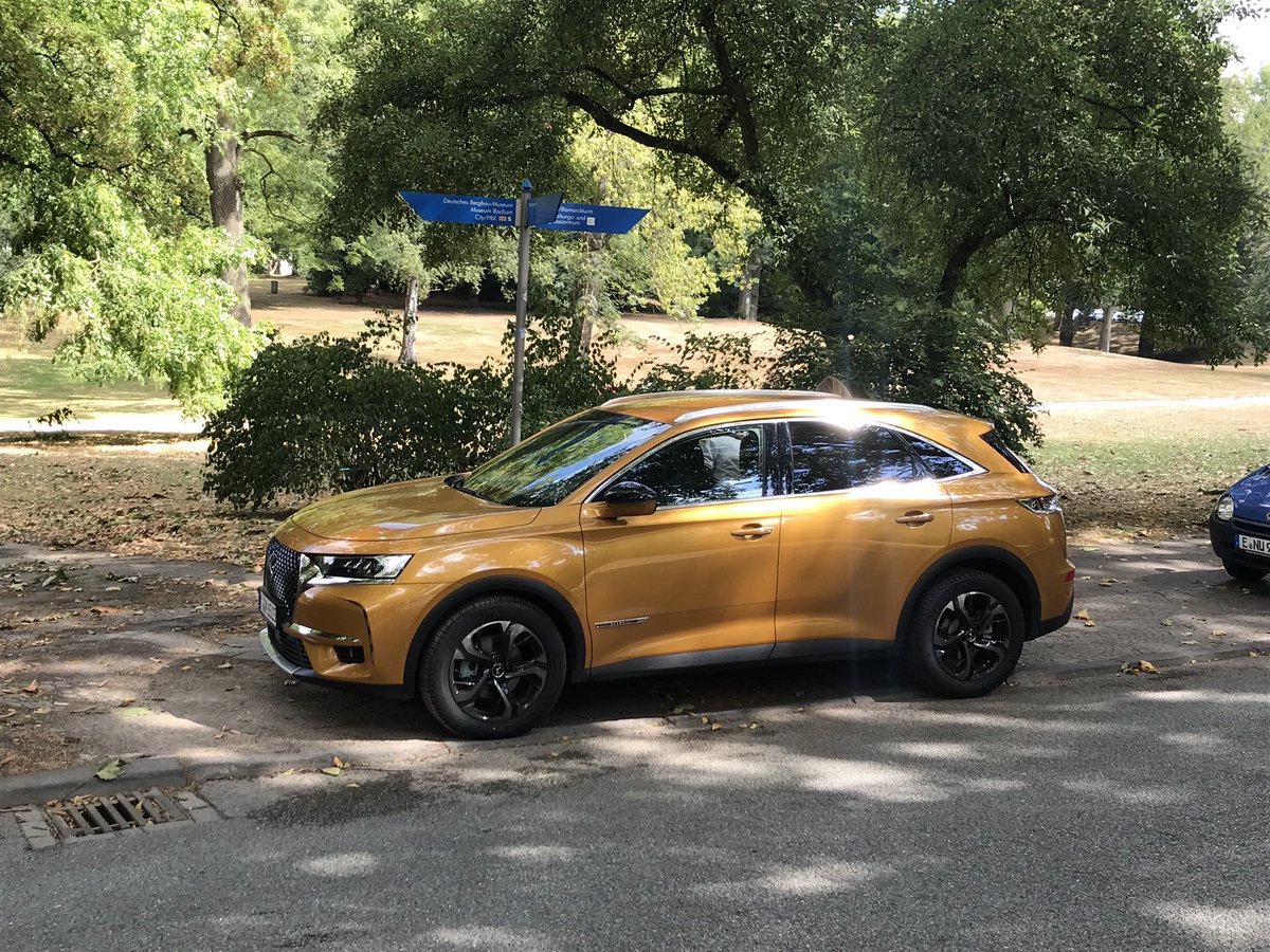 GerdKebschull's tweet photo. *DS 7 Crossback*
BAB Landstraße 126 km, 95 km/h, *5,9 l/100 km*
#citroen #dsLine #Ds7
#ds7crossback @DS_Deutschland @DS_Official @CITROEN_DE https://t.co/aTewYCUg70