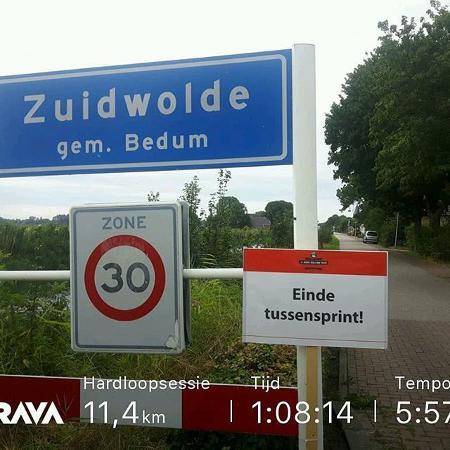 MarathonPeter's tweet photo. Vandaag liep ik mijn herstelrondje langs t kinderkopjestraject van de Bauke Mollematocht met hier t einde vd tussensprint.
.
.
.
.
.
#gewoongaan #bedum #instarun #trailrunning #running #Groningen #loopgroepbedum #runhappy #training #time2run #happyrunner… https://t.co/yDLkh5Jnhk https://t.co/DKgcJDnOAR