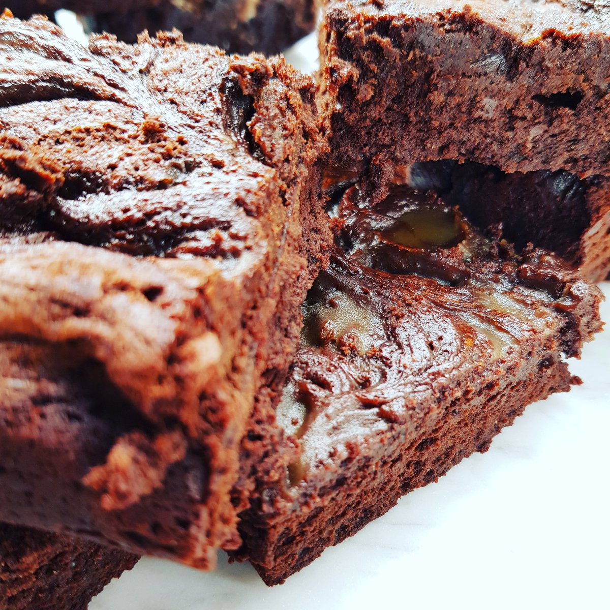 Here at <a href="/StroudGrMarket/">Stroud Green Market</a> until 3 today with these beautiful #saltedcaramel #brownies